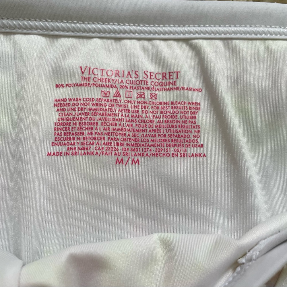 Victoria’s Secret bikini - Picture 4 of 5